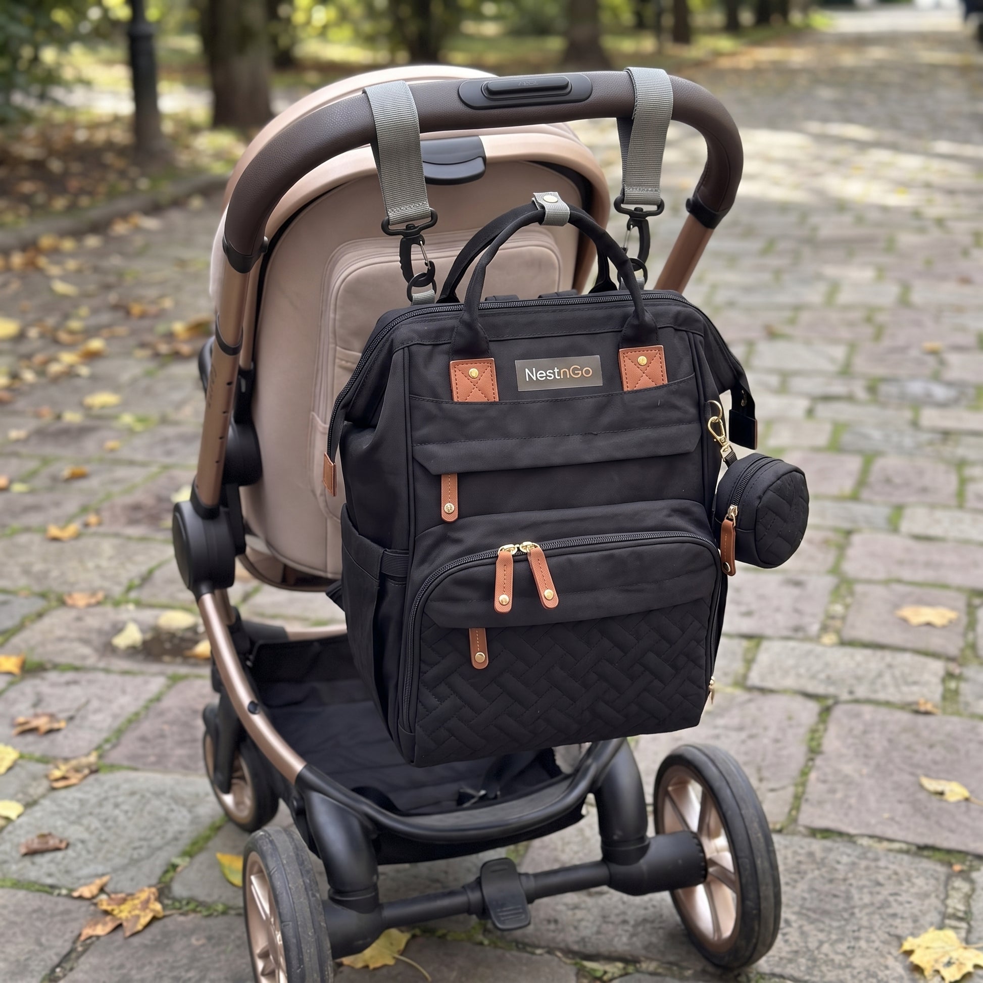 nestngo bag on pram Black